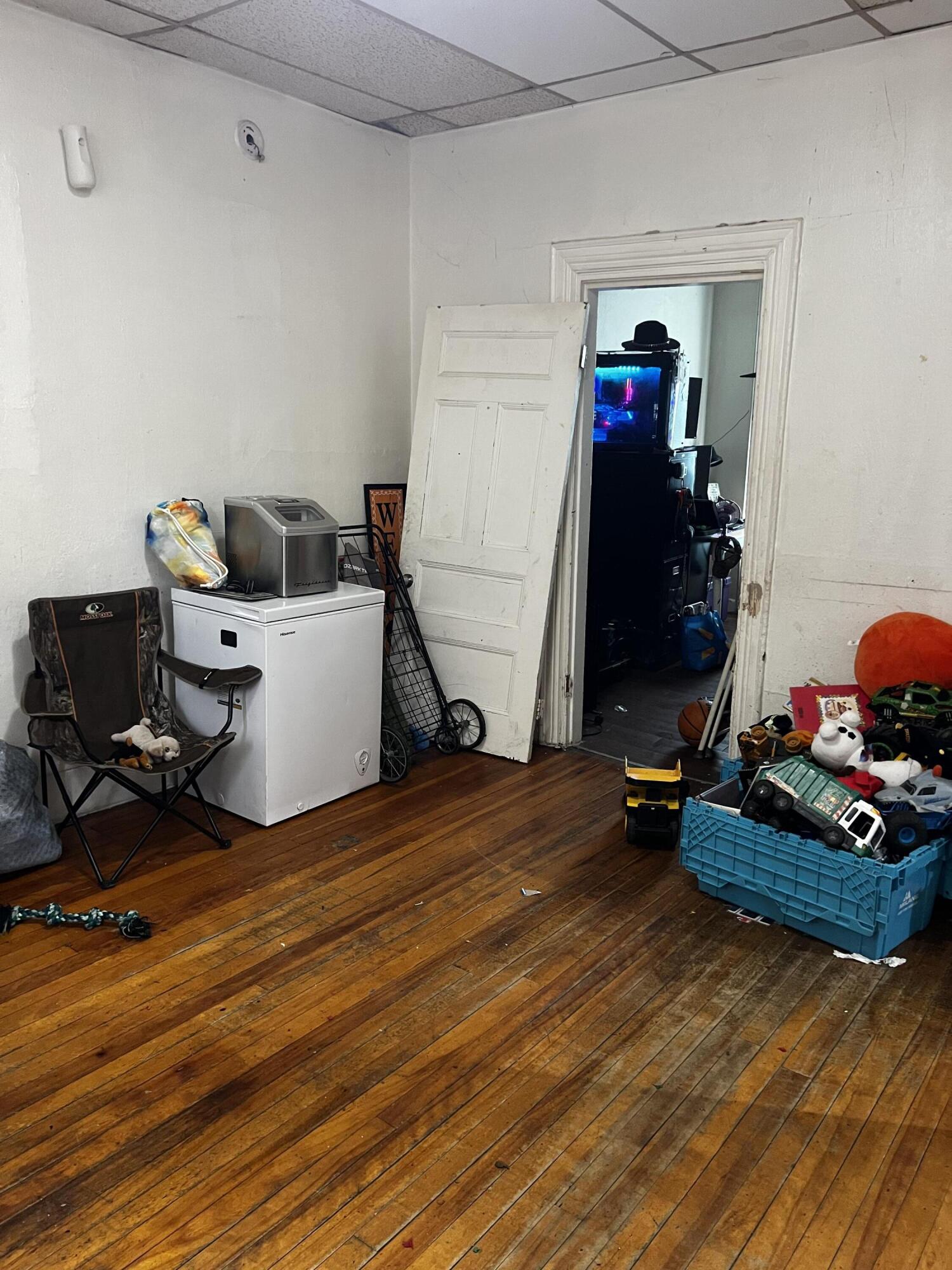 155 Pine Street Lewiston, ME 04240 - Photo 15 of 28 IMG_4106