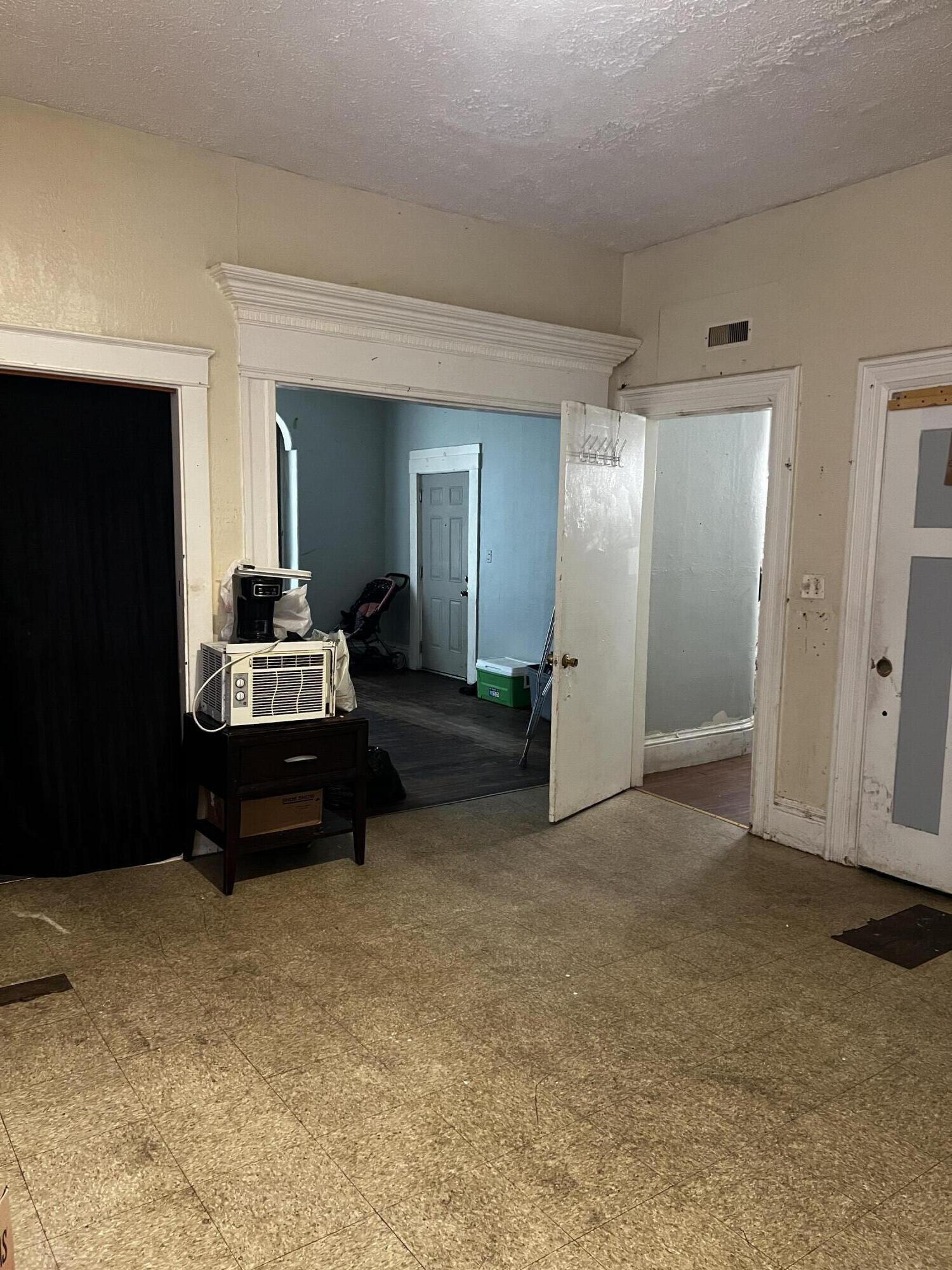 155 Pine Street Lewiston, ME 04240 - Photo 3 of 28 IMG_4091