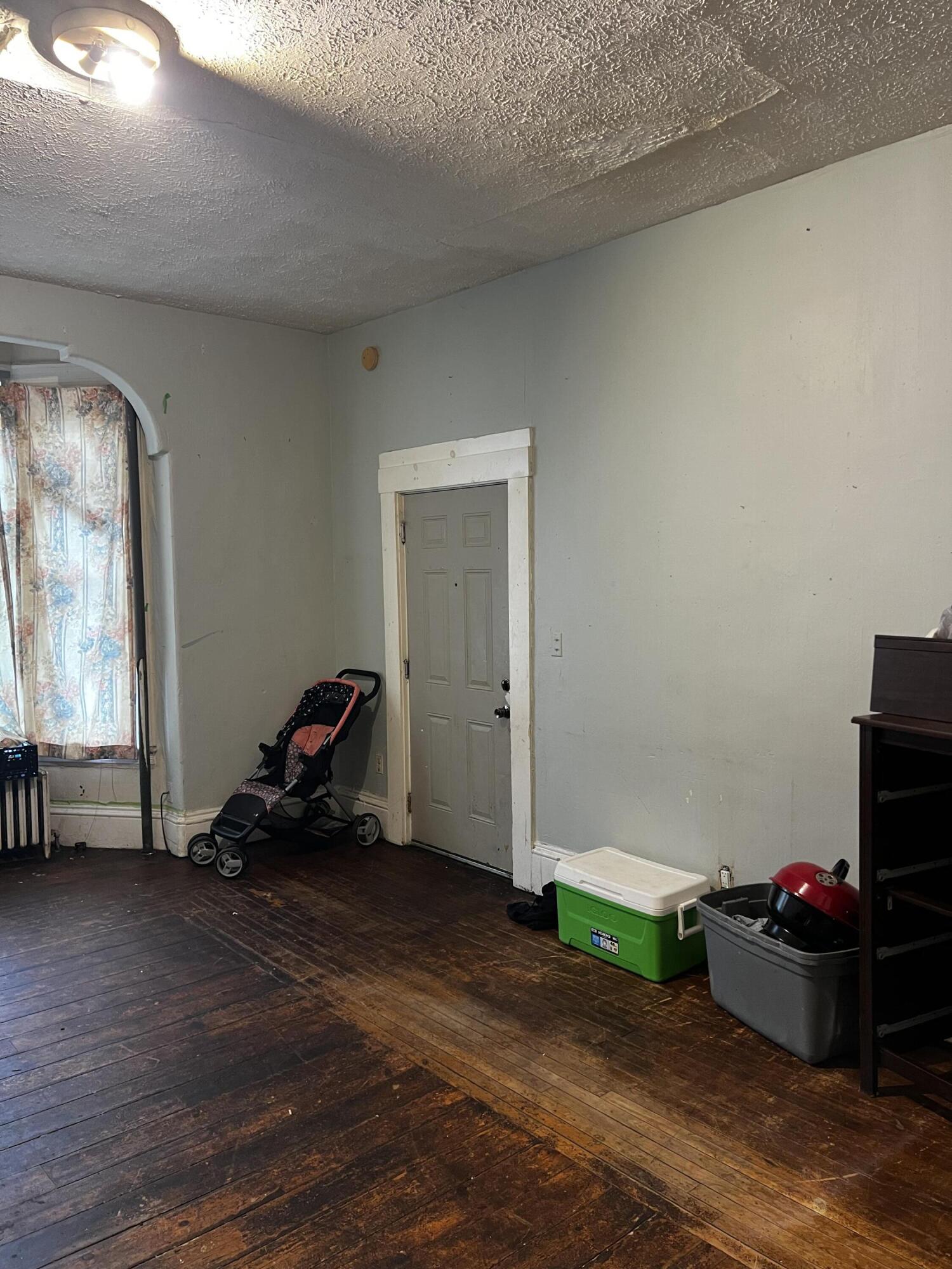 155 Pine Street Lewiston, ME 04240 - Photo 10 of 28 IMG_4099