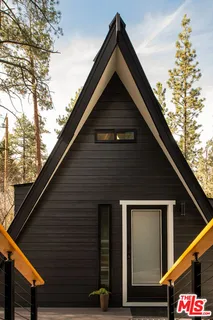 $1,275,000 | 613 Rose Hill Drive, Big Bear City, CA 92314