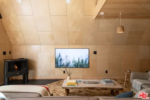 $1,275,000 | 613 Rose Hill Drive, Big Bear City, CA 92314