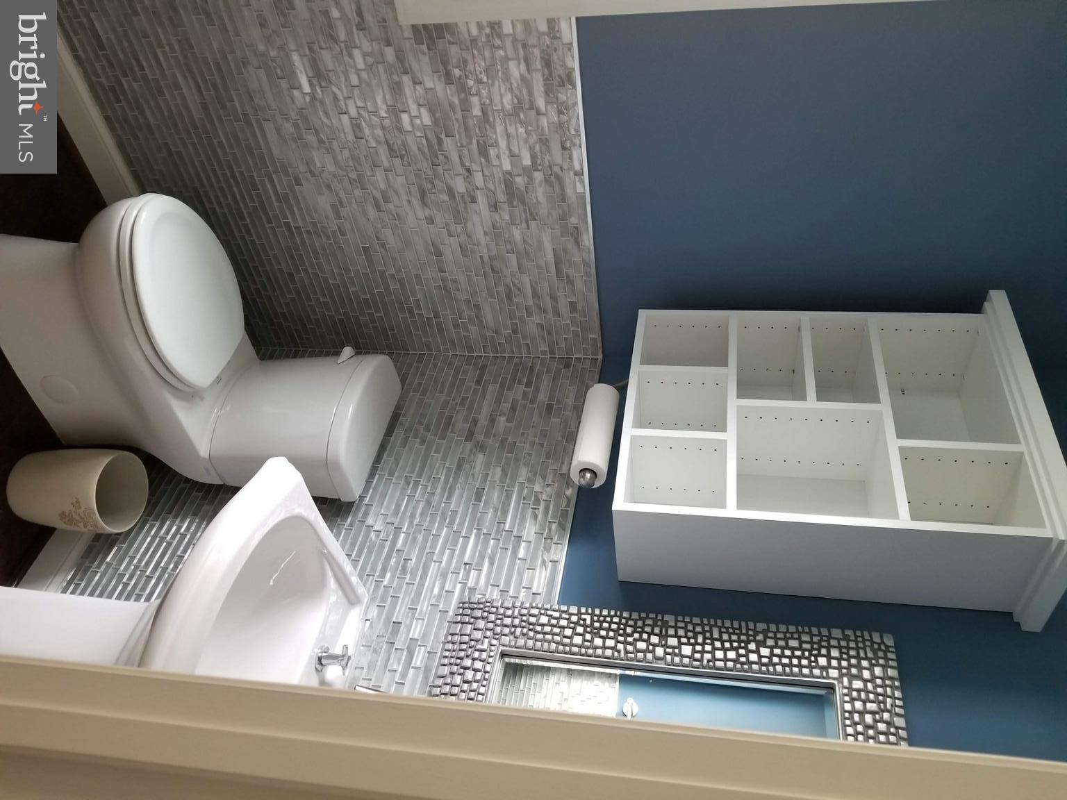 13200 Redspire Drive Silver Spring, MD 20906 - Photo 6 of 28 Powder Room Main Level