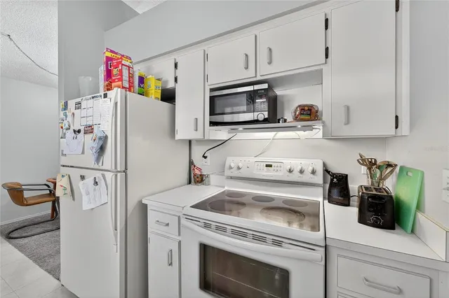 $350,000 | 204 Sugar Creek Drive, Plant City, FL 33563