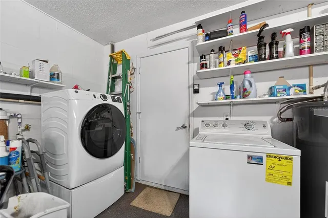 $350,000 | 204 Sugar Creek Drive, Plant City, FL 33563