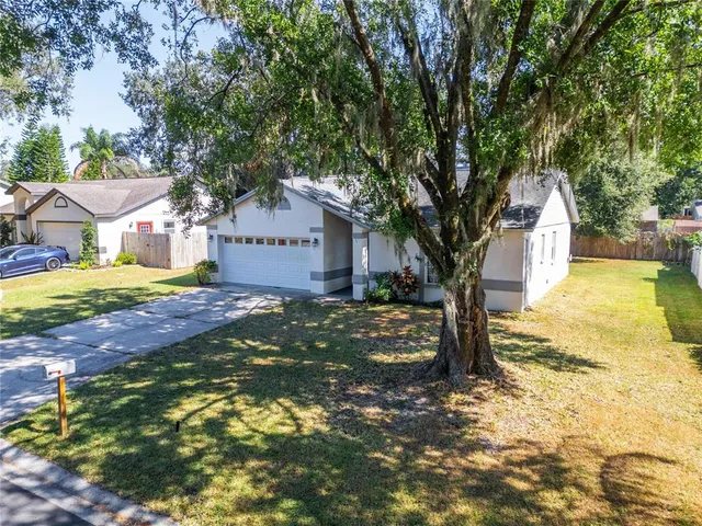 $350,000 | 204 Sugar Creek Drive, Plant City, FL 33563