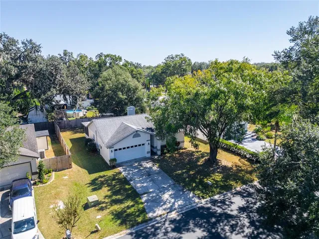 $350,000 | 204 Sugar Creek Drive, Plant City, FL 33563