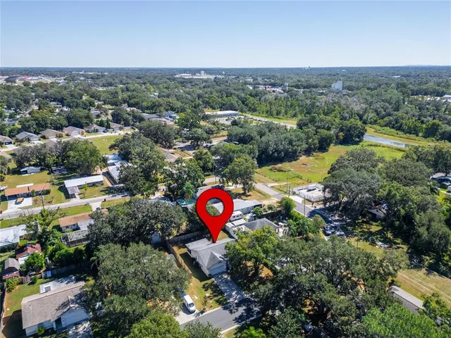 $350,000 | 204 Sugar Creek Drive, Plant City, FL 33563