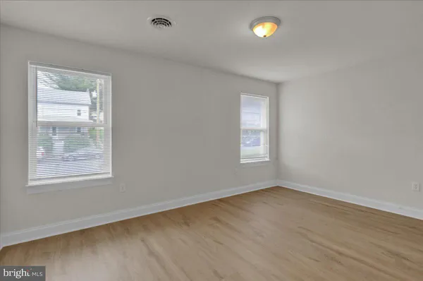 $1,650 | 150 Front Street, Akron, PA 17501