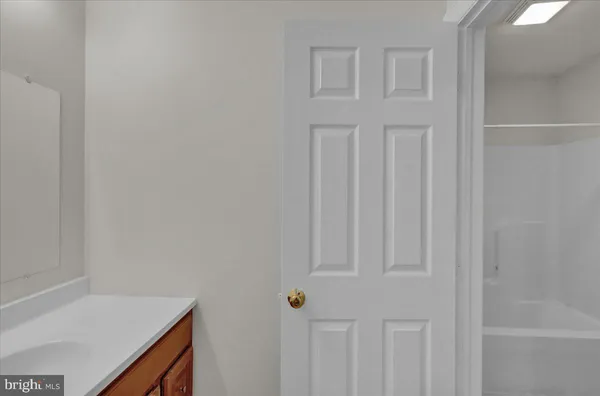 $1,650 | 150 Front Street, Akron, PA 17501