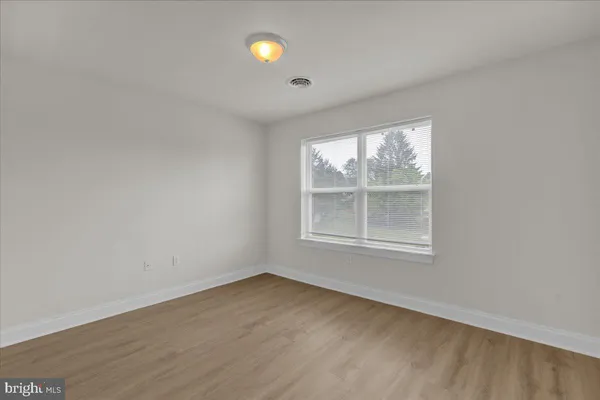 $1,650 | 150 Front Street, Akron, PA 17501