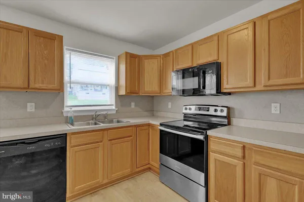 $1,650 | 150 Front Street, Akron, PA 17501