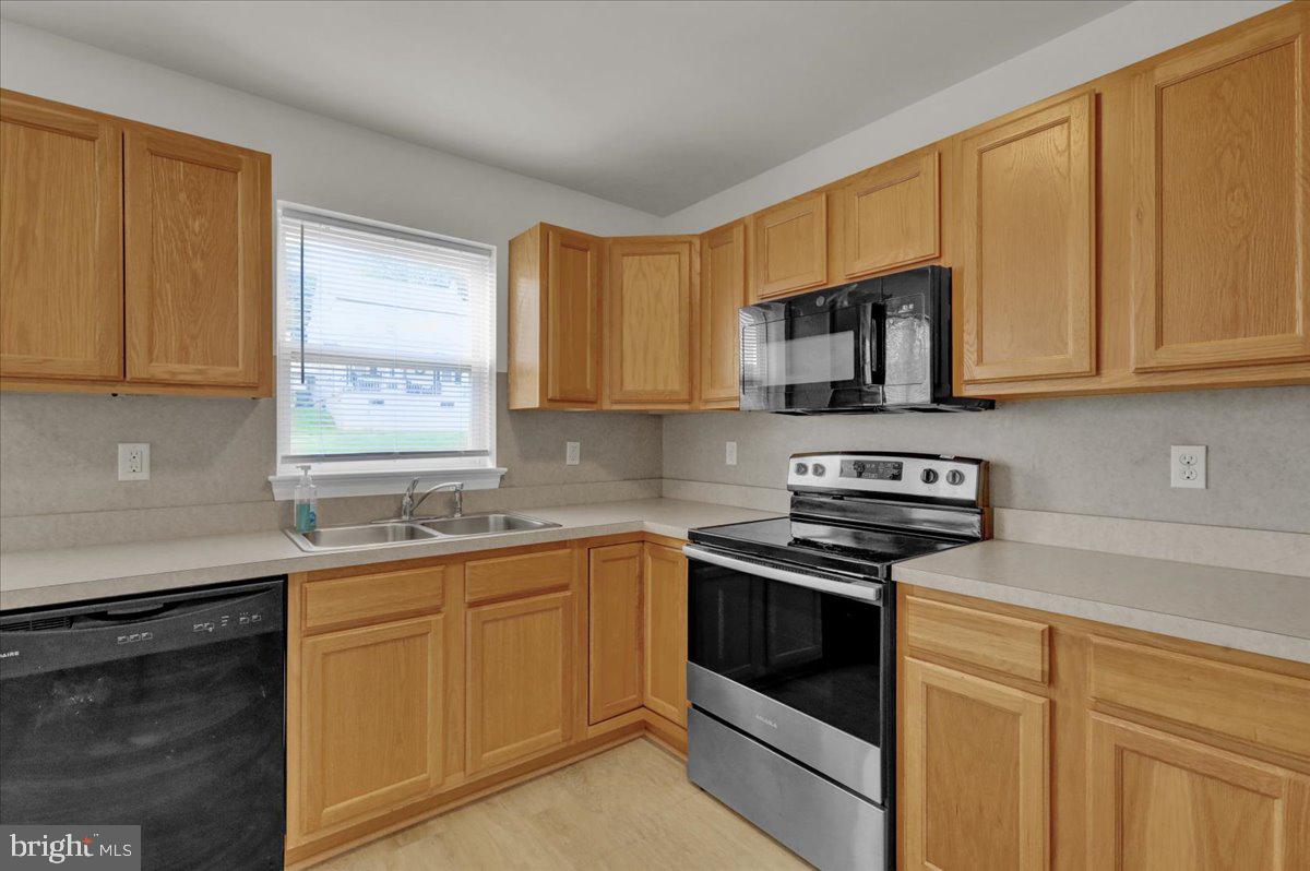 150 Front Street Akron, PA 17501 - Photo 8 of 25