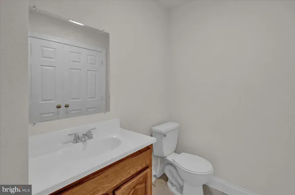 $1,650 | 150 Front Street, Akron, PA 17501