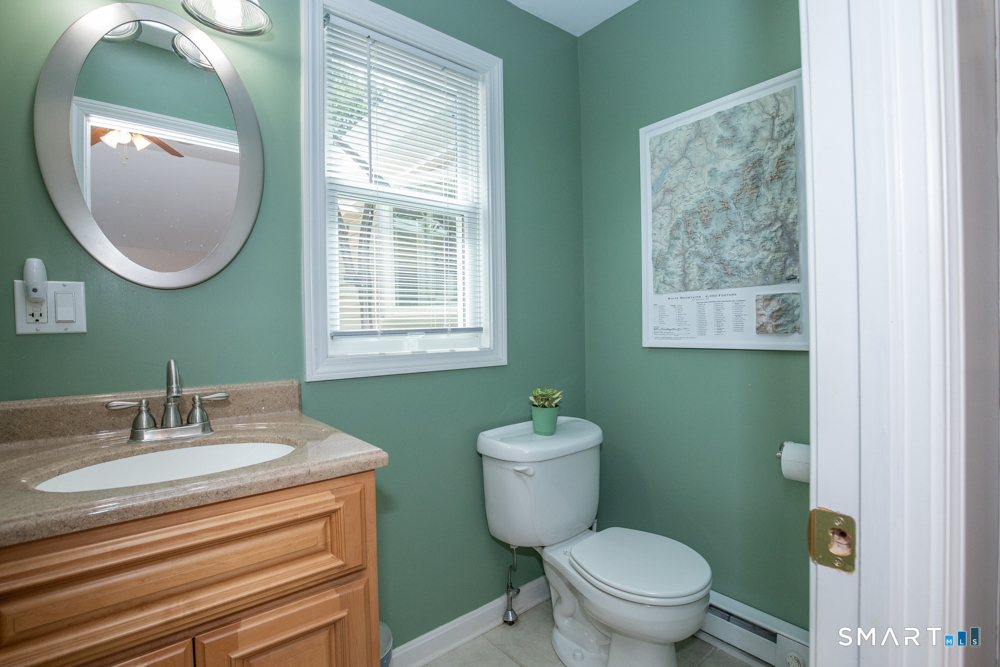 154 Meeting House Hill Road Durham, CT 06422 - Photo 17 of 37 Primary half bath
