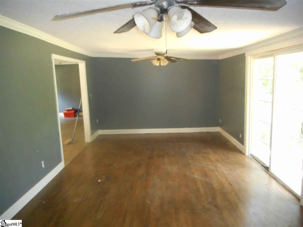 2271 Fews Chapel Road Greer, SC 29651 - Photo 4 of 10