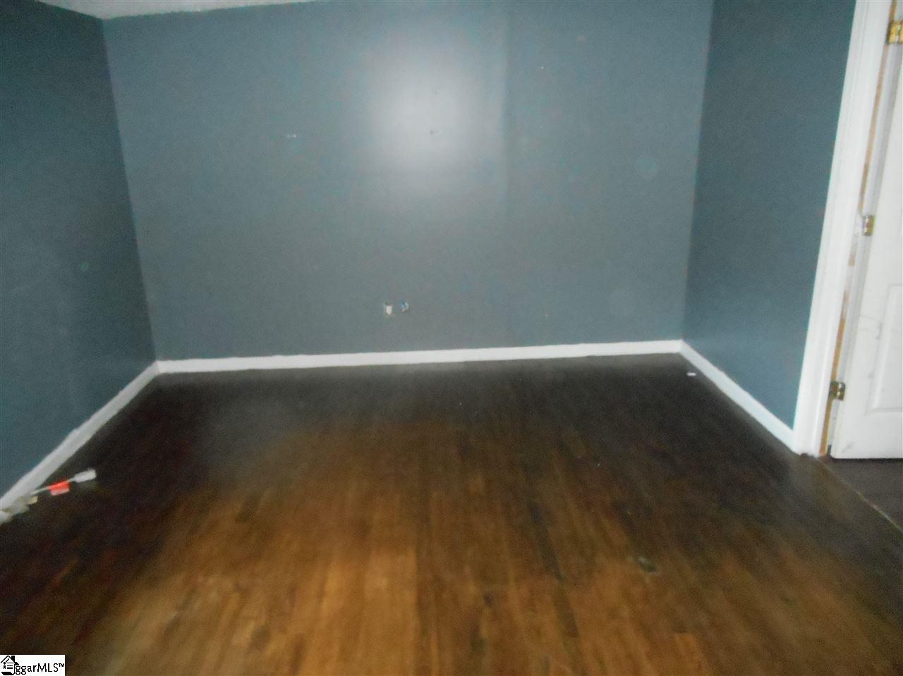 2271 Fews Chapel Road Greer, SC 29651 - Photo 5 of 10