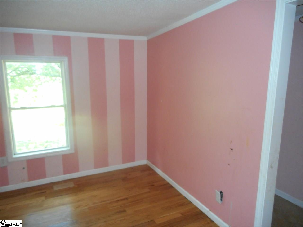 2271 Fews Chapel Road Greer, SC 29651 - Photo 7 of 10