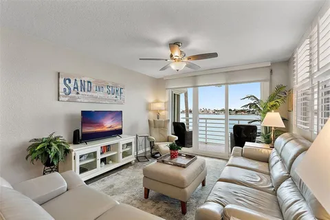 $539,000 | 6085 Bahia Del Mar Circle, Unit 272, St. Petersburg, FL 33715