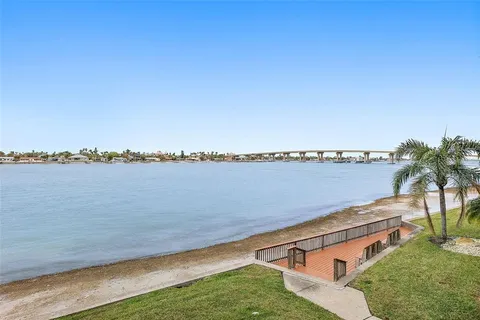 $539,000 | 6085 Bahia Del Mar Circle, Unit 272, St. Petersburg, FL 33715