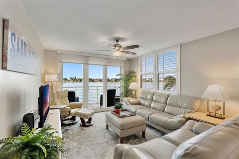 $539,000 | 6085 Bahia Del Mar Circle, Unit 272, St. Petersburg, FL 33715