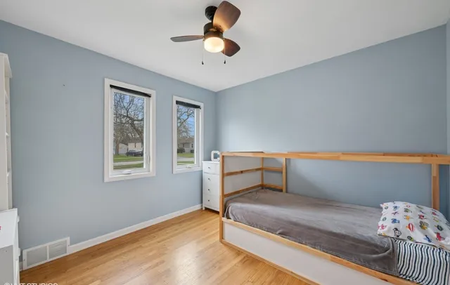 $3,200 | 638 South Oakland Avenue, Villa Park, IL 60181