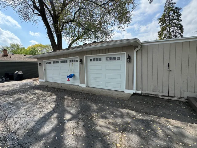 $3,200 | 638 South Oakland Avenue, Villa Park, IL 60181