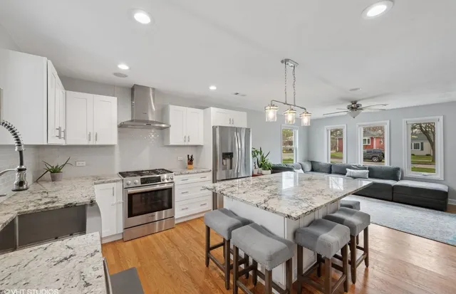 $3,200 | 638 South Oakland Avenue, Villa Park, IL 60181