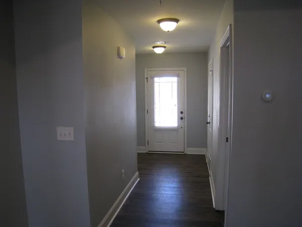 a view of empty room with window