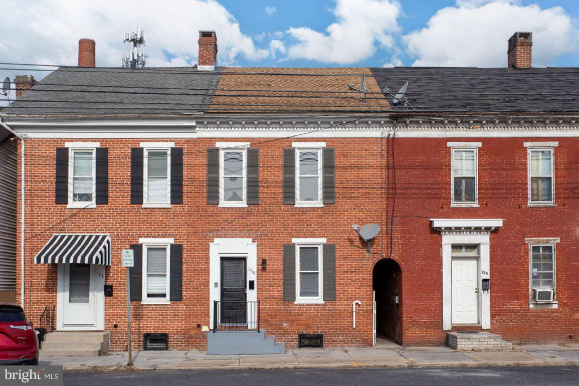 126 East Chestnut Street Hanover, PA 17331 - Photo 1 of 35 Gallery Image 1