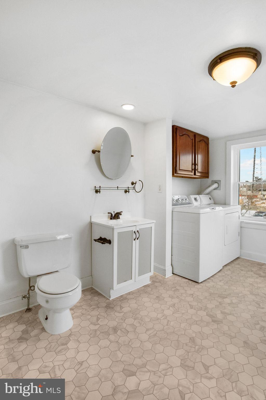 126 East Chestnut Street Hanover, PA 17331 - Photo 21 of 35 Gallery Image 21