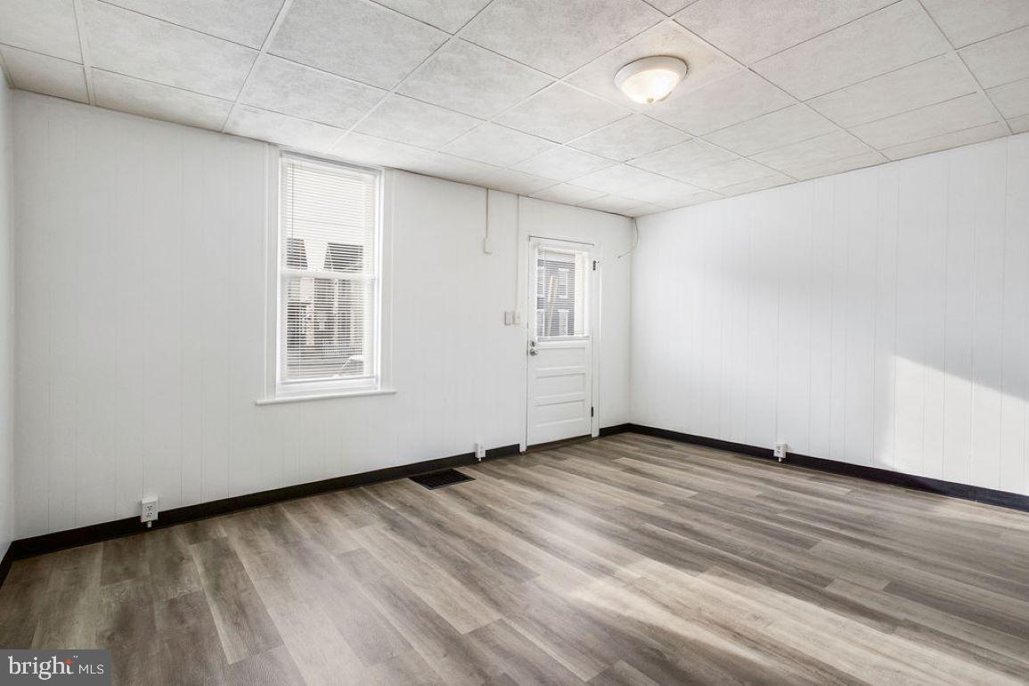 126 East Chestnut Street Hanover, PA 17331 - Photo 3 of 35 Gallery Image 3