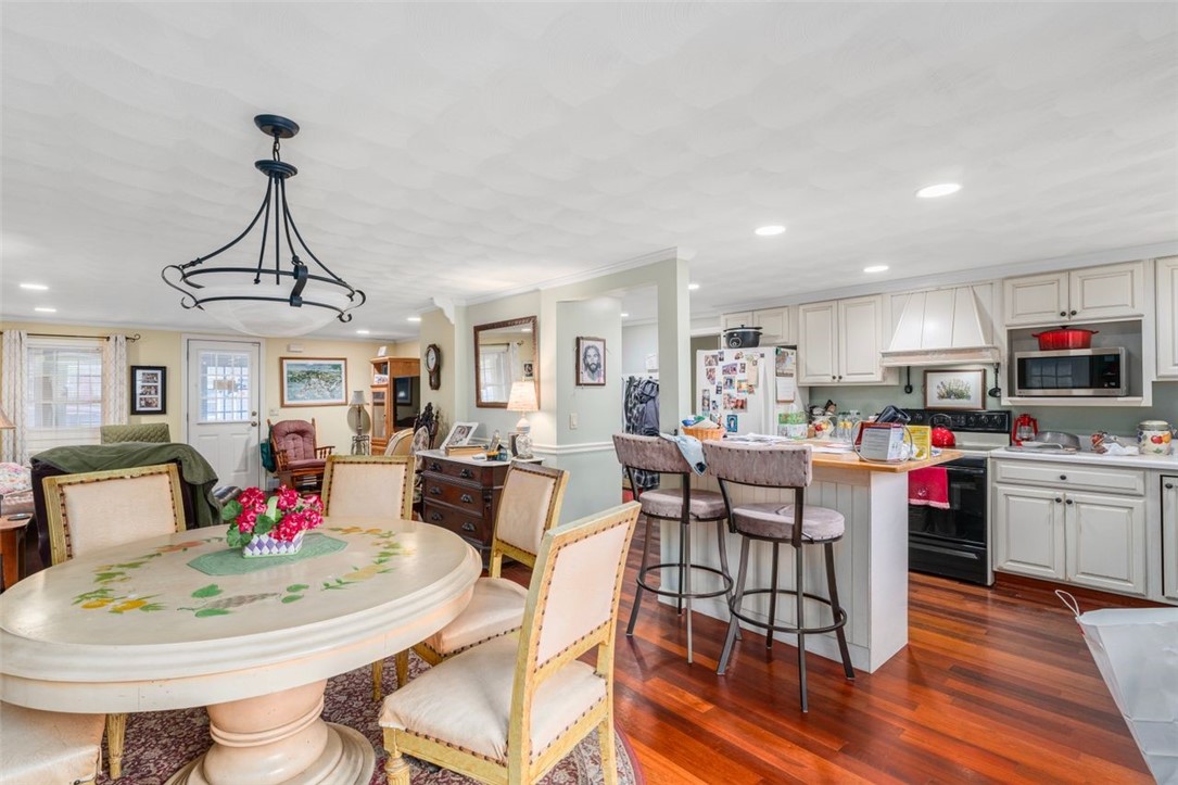 178 Manning Street Warwick, RI 02889 - Photo 8 of 47 Gallery Image 8