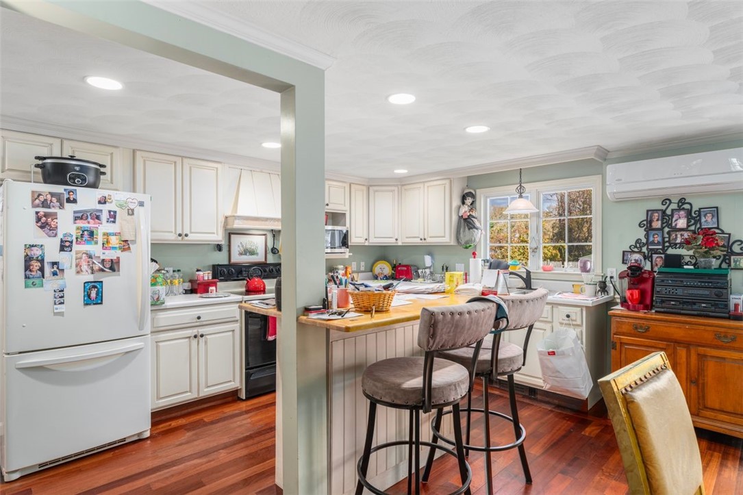 178 Manning Street Warwick, RI 02889 - Photo 10 of 47 Gallery Image 10