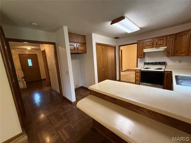 $219,000 | 217 Foust Drive, Sikeston, MO 63801