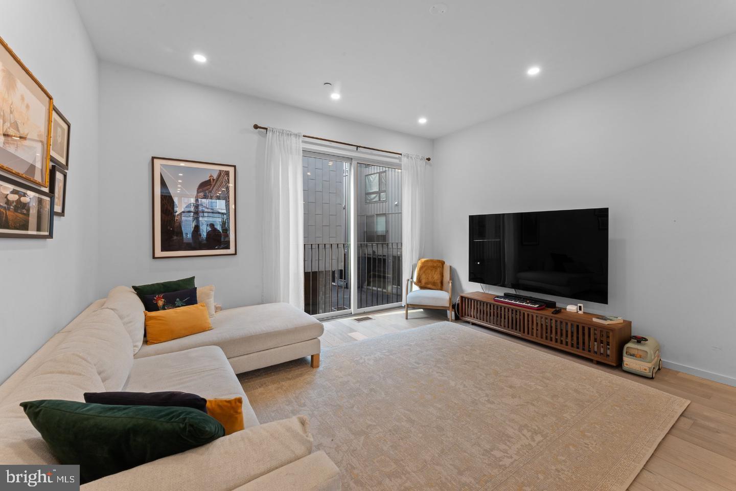 312 Poplar Street Philadelphia, PA 19123 - Photo 11 of 31