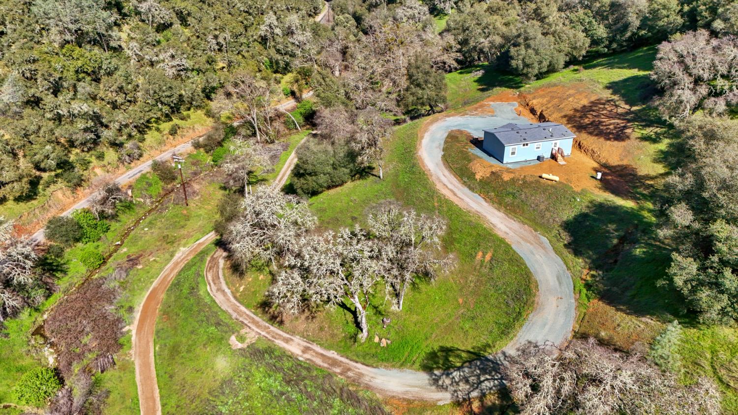 7680 Middle Bar Road Jackson, CA 95642 - Photo 15 of 58 a view of a swimming pool