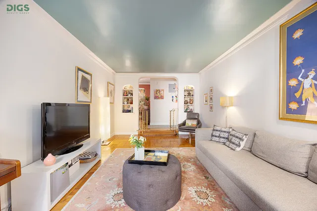 $799,000 | 210 West 103rd Street, Unit 1C | Upper West Side