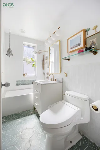 $799,000 | 210 West 103rd Street, Unit 1C | Upper West Side