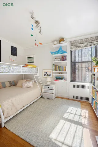 $799,000 | 210 West 103rd Street, Unit 1C | Upper West Side