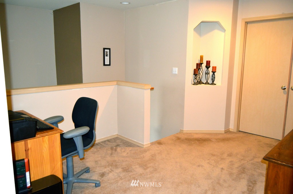 19305 24th Avenue Southeast Bothell, WA 98012 - Photo 12 of 15 Gallery Image 12