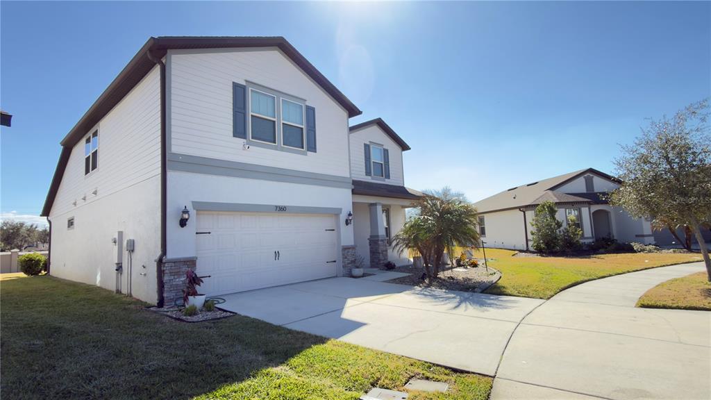 7360 Pool Compass Loop Wesley Chapel, FL 33545 - Photo 4 of 54