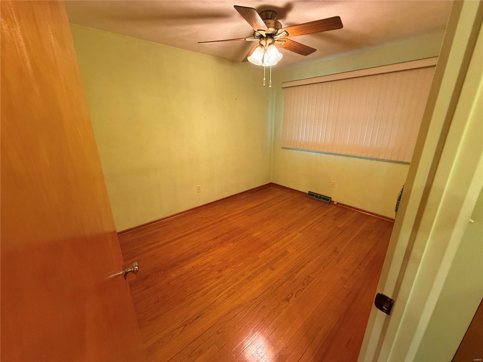 319 Doerr Street Roxana, IL 62084 - Photo 10 of 18