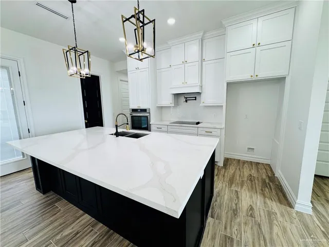 $360,000 | 577 Kiki Street, Edinburg, TX 78542