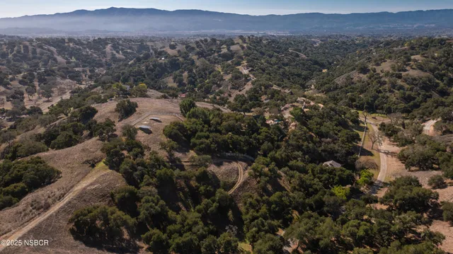 $3,999,000 | 4086 East Oak Trail Road, Santa Ynez, CA 93460