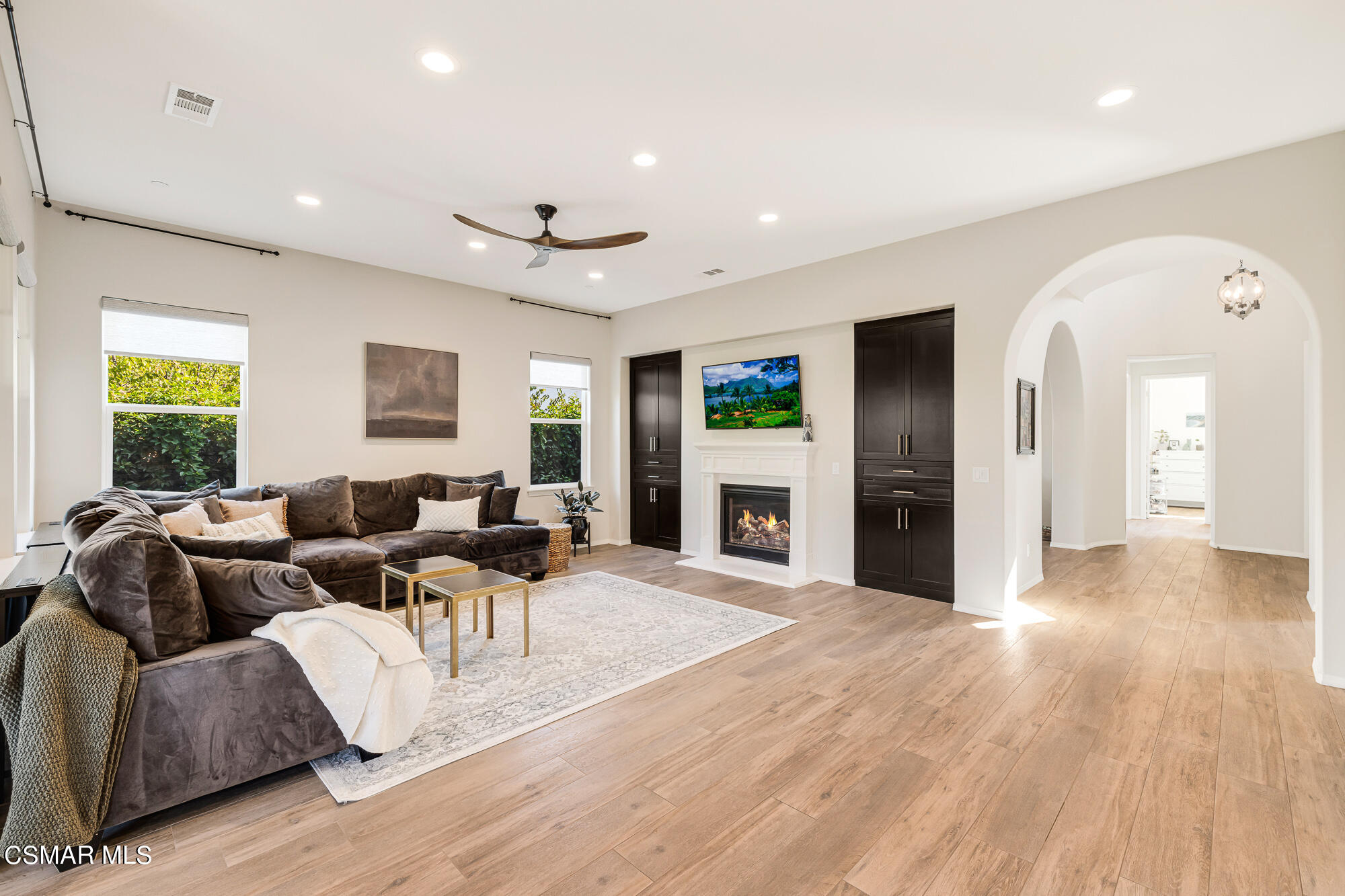 6896 Ridgemark Drive Moorpark, CA 93021 - Photo 13 of 42 6896 Ridgemark Ct, Moorpark-13