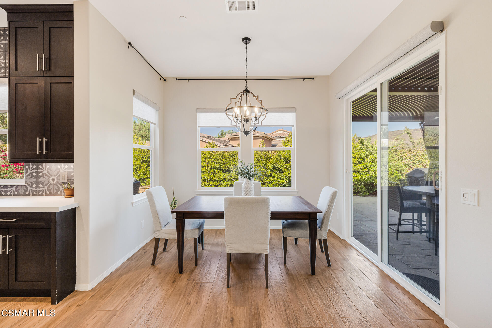 6896 Ridgemark Drive Moorpark, CA 93021 - Photo 15 of 42 6896 Ridgemark Ct, Moorpark-15