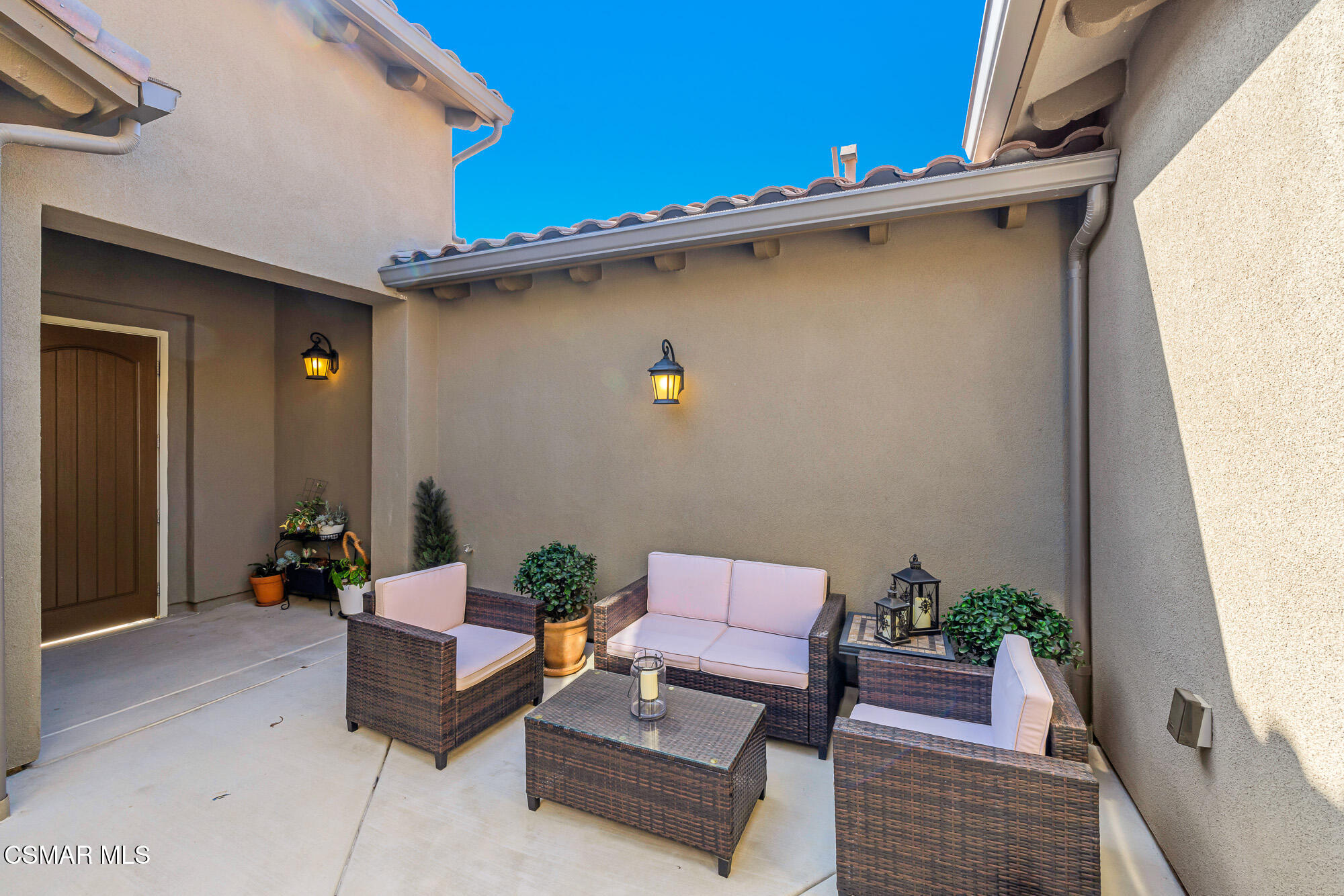 6896 Ridgemark Drive Moorpark, CA 93021 - Photo 4 of 42 6896 Ridgemark Ct, Moorpark-4