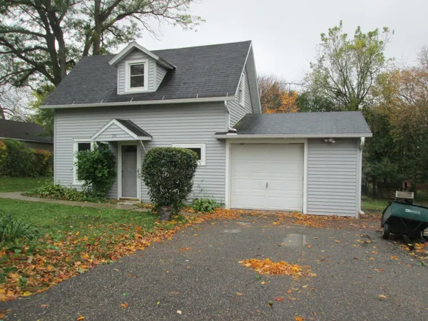 $179,900 | 30 Washington Street, Kenyon, MN 55946