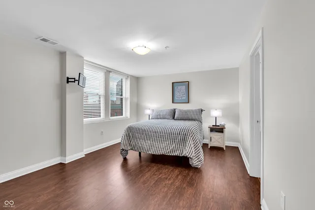 $399,900 | 350 North Meridian Street, Unit 705, Indianapolis, IN 46204