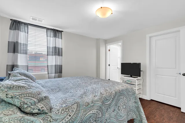 $399,900 | 350 North Meridian Street, Unit 705, Indianapolis, IN 46204